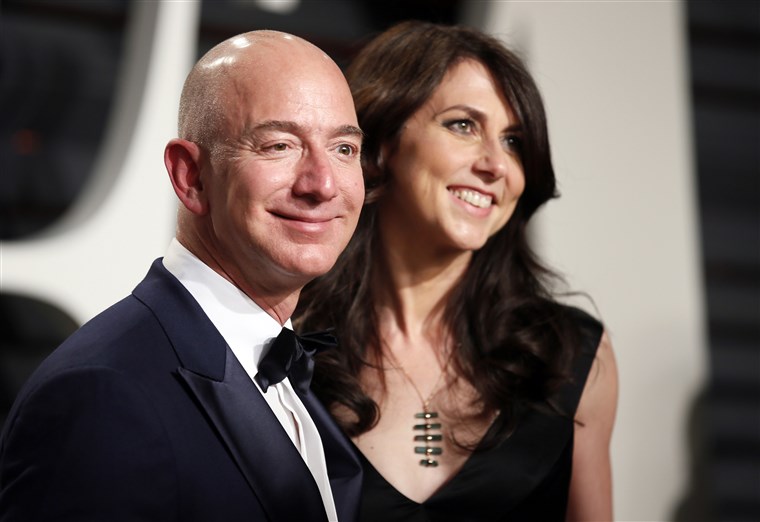 Jeff Bezos: World’s wealthiest man accepts $35bn divorce