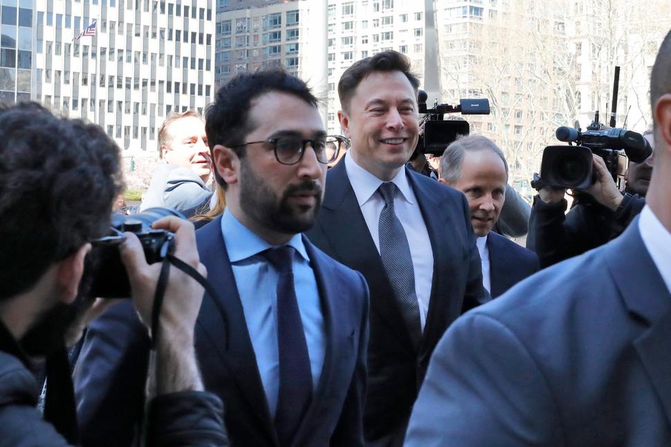 Elon Musk and SEC told by the court to hold a meeting for atleast an hour to discuss the “Tweet” Saga.